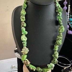 Gaspeite and silver necklace